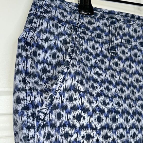 Eddie Bauer Shorts Size 4 - Picture 3 of 7